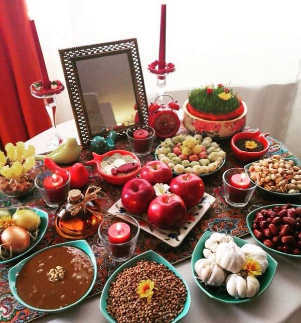 مدل سفره هفت سین جدیدترین و باکلاس ترین مدل های سفره هفت سین نوروز 1403