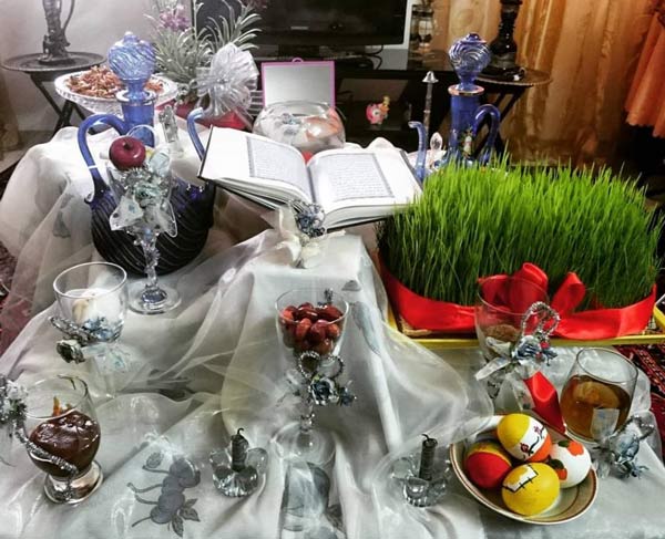 مدل سفره هفت سین جدیدترین و باکلاس ترین مدل های سفره هفت سین نوروز 1403