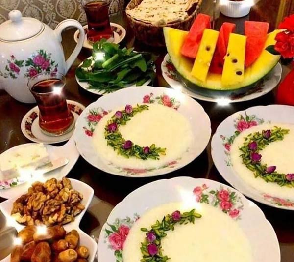 مدل سفره سحر با دیزاین ساده و غذاهای سبک برای ماه رمضان امسال