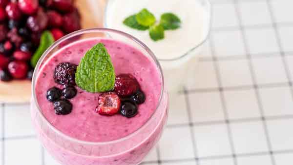 اسموتی آلبالو بدون ماست عکس اسموتی آلبالو اسموتی شاتوت و آلبالو طرز تهیه نوشیدنی البالو دسر با آلبالو یخ زده نرم نوش البالو خواص آلبالو یخ زده اسموتی انبه و آلبالو