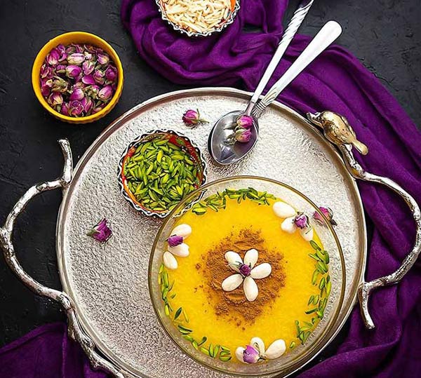 تزیین شله زرد برای ماه رمضان ایده های بسیار زیبا و ساده برای تزیین کردن شله زرد با دارچین و گل محمدی