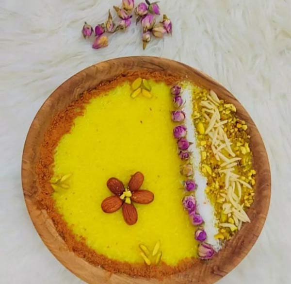 تزیین شله زرد برای ماه رمضان ایده های بسیار زیبا و ساده برای تزیین کردن شله زرد با دارچین و گل محمدی