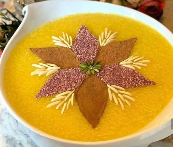 تزیین شله زرد برای ماه رمضان ایده های بسیار زیبا و ساده برای تزیین کردن شله زرد با دارچین و گل محمدی