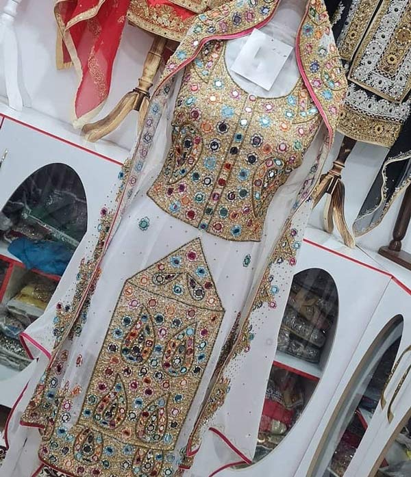 آینه دوزی روی لباس بلوچی + جدیدترین و زیباترین مدل لباس سنتی بلوچی با هنر آینه دوزی