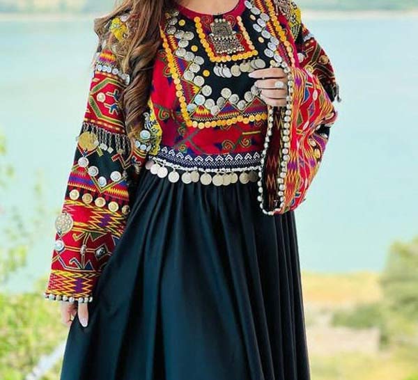 لباس آینه دوزی هندی + زیباترین و جدیدترین مدل های لباس سنتی هندی با هنر آینه دوزی
