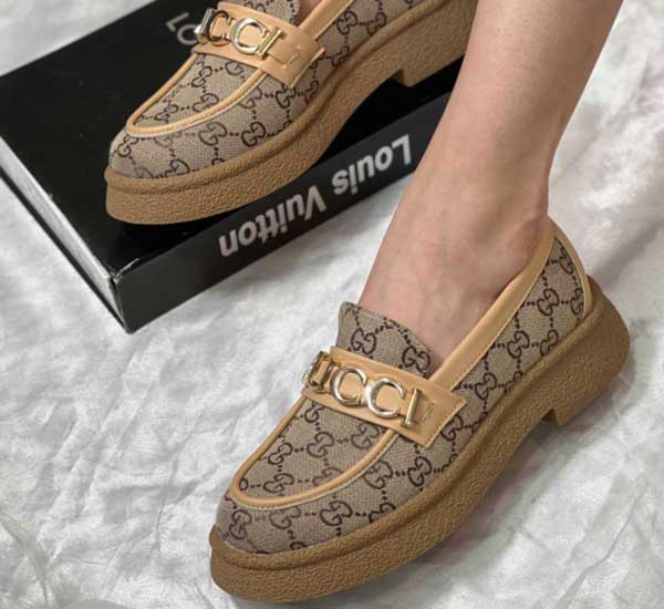 کفش لوفر لژدار + زیباترین و جدیدترین مدل های لوفر لژدار زنانه ترند شده سال 1403