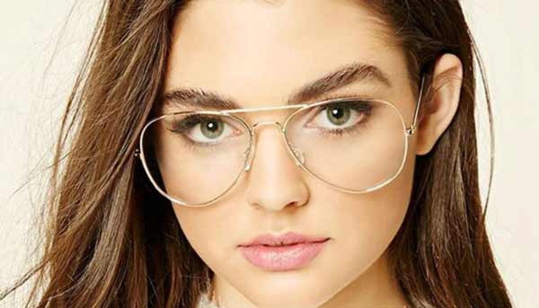 مدل عینک برای صورت کشیده با بهترین طرح ها و تنوع ها + نکات مهم انتخاب عینک