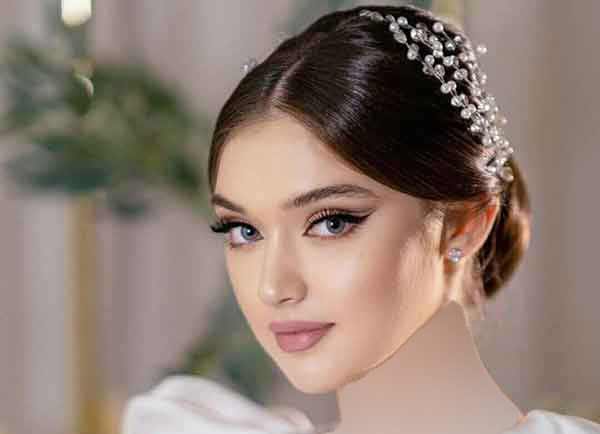 آرایش لایت + آموزش انجام آرایش لایت ملایم و سبک با تکنیک های ساده
