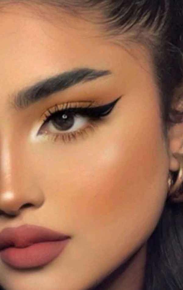 آرایش لایت + آموزش انجام آرایش لایت ملایم و سبک با تکنیک های ساده
