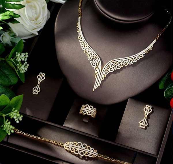 مدل سرویس طلا جدید + جدیدترین و لوکس ترین مدل های سرویس طلا و نیم ست