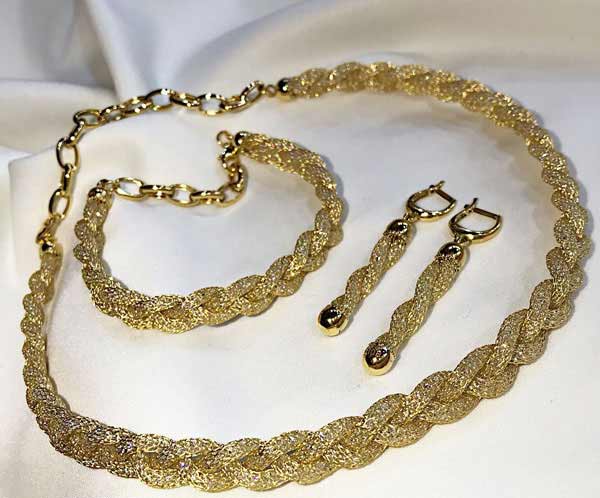 مدل سرویس طلا جدید عروس + جدیدترین و باکلاس ترین مدل های سرویس طلا مخصوص عروس خانم ها