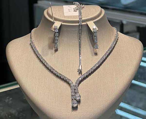مدل سرویس طلا جدید عروس + جدیدترین و باکلاس ترین مدل های سرویس طلا مخصوص عروس خانم ها