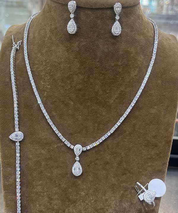سرویس طلا جدید بدون نگین + کلکسیونی از جذاب ترین و جدیدترین مدل های سرویس طلا