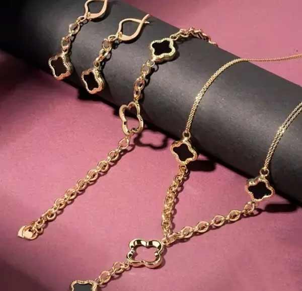 سرویس طلا جدید بدون نگین + کلکسیونی از جذاب ترین و جدیدترین مدل های سرویس طلا