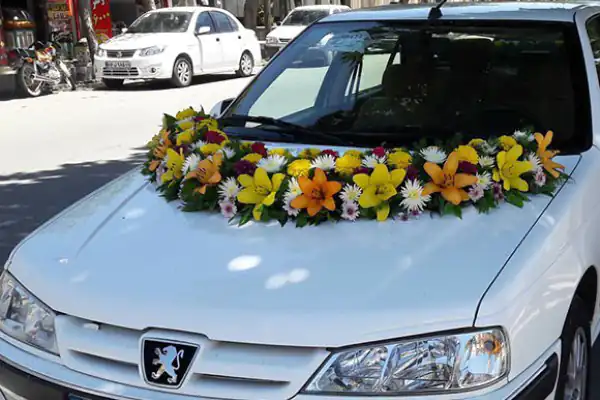 مدل ماشین عروس + ایده های ساده و شیک برای گل آرایی ماشین عروس به سبک جدید