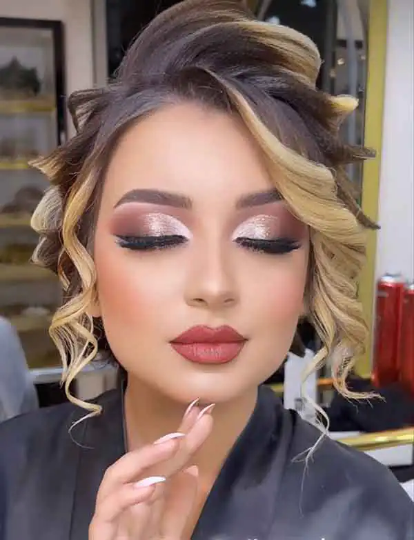 مدل آرایش صورت + آشنایی با انواع سبک های آرایش صورت لایت و ساده مجلسی