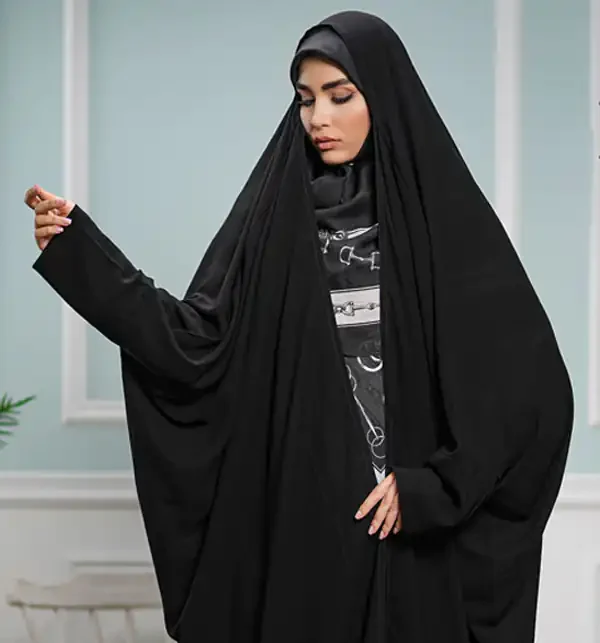مدل چادر مشکی + جدیدترین و به روزترین مدل های چادر زنانه مشکی و گلدار