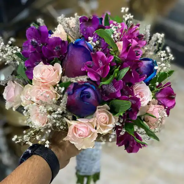 مدل دسته گل ساده + شیک ترین و زیباترین مدل های دسته گل برای تبریک تولد و جشن