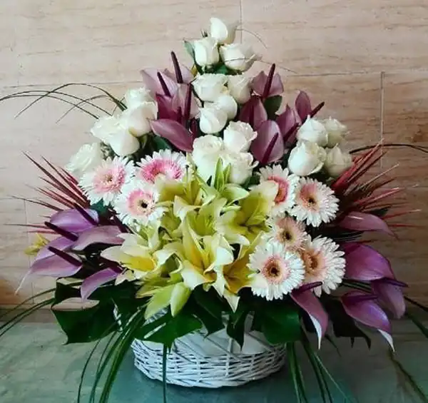 مدل دسته گل ساده + شیک ترین و زیباترین مدل های دسته گل برای تبریک تولد و جشن