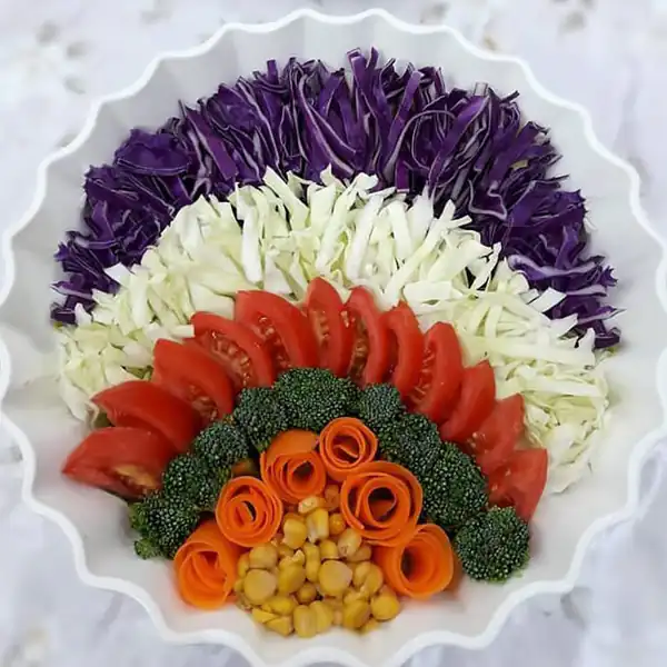مدل سالاد کاهو + ایده هایی بسیار ساده و زیبا برای تزیین کردن سالاد کاهو و فصل