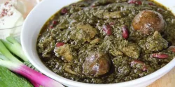 راز خوشمزگی قورمه سبزی با سبزی خشک و فوت و فن قورمه سبزی خوشمزه و خانگی