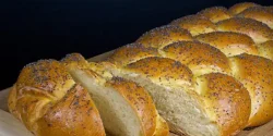 راز خوشمزگی نان شیر زعفرانی و فوت و فن نان شیر زعفرانی و خوشمزه ترین نان محلی