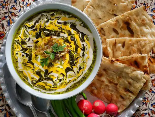 راز خوشمزگی آش برگ چغندر و فوت و فن آش برگ چغندر خوشمزه و خانگی