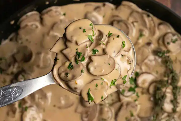 راز خوشمزگی خوراک قارچ و فوت و فن خوراک قارچ خوشمزه و خانگی