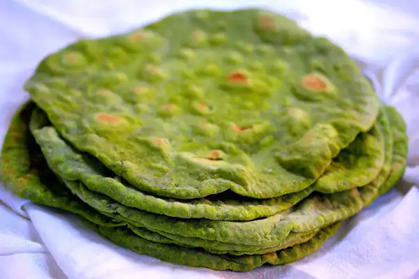 راز خوشمزگی نان اسفناج و فوت و فن نان اسفناج خوشمزه و خانگی