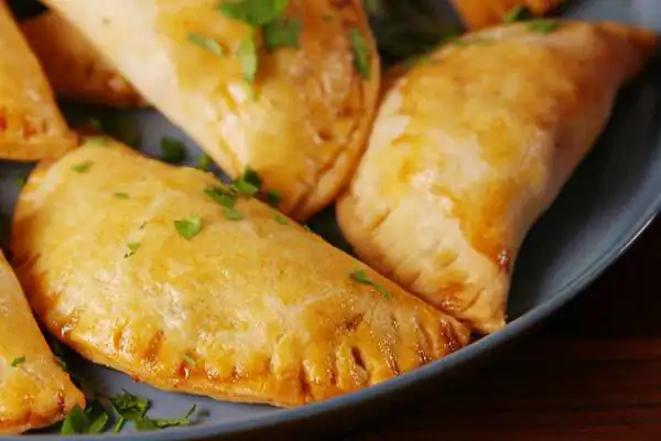 راز خوشمزگی پیراشکی سیب زمینی و فوت و فن پیراشکی سیب زمینی خوشمزه و خانگی