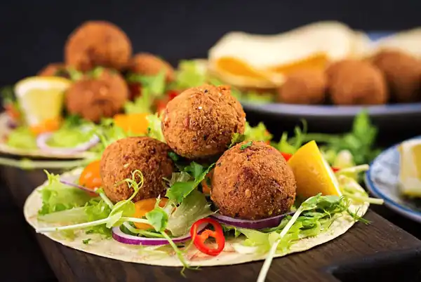 راز خوشمزگی فلافل مرغ و فوت و فن فلافل مرغ خوشمزه و خانگی