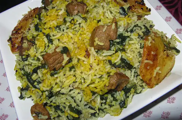 راز خوشمزگی کته اسفناج با گوشت و فوت و فن کته اسفناج با گوشت خوشمزه و خانگی