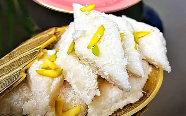 راز خوشمزگی لوز نارگیلی و فوت و فن لوز نارگیلی خوشمزه و خانگی