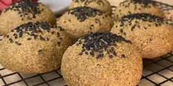 راز خوشمزگی نان دال عدس و فوت و فن نان دال عدس خوشمزه و خانگی