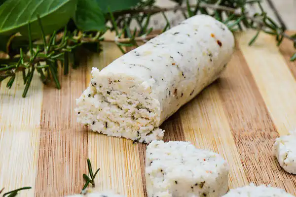 راز خوشمزگی پنیر گیاهی و فوت و فن پنیر گیاهی خوشمزه و خانگی