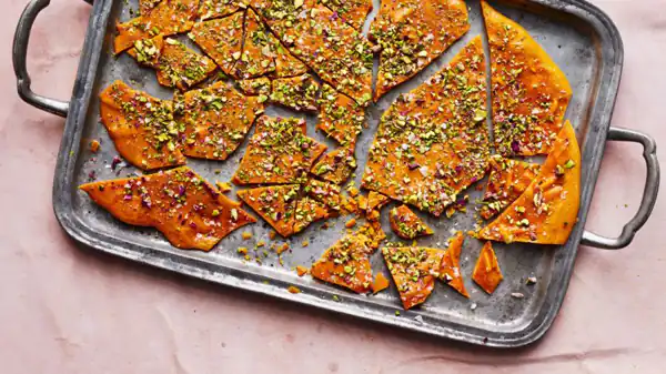 راز خوشمزگی سوهان گردویی و فوت و فن سوهان گردویی خوشمزه و خانگی