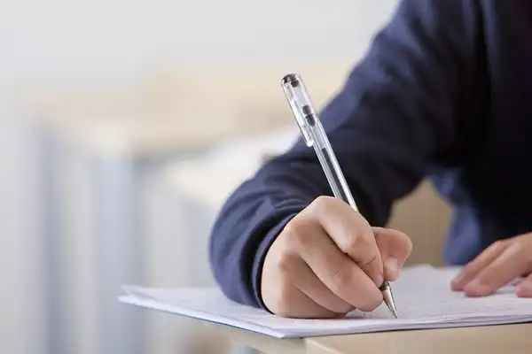 تعبیر خواب امتحان + معنی امتحان داشتن در خواب چیست
