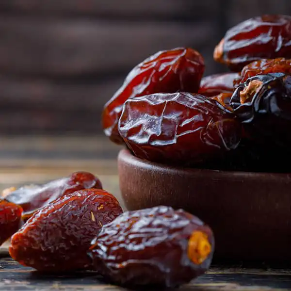 تعبیر خواب خرما + معنای خرما در خواب های ما چیست
