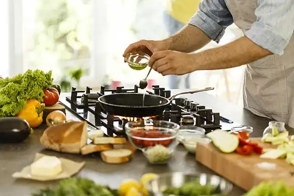 تعبیر خواب آشپزی + معنی آشپزی کزدن در خواب از دید حضرت یوسف (ع)
