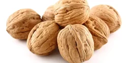 تعبیر خواب گردو + دیدن گردو در خواب نماد چیست