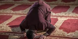 تعبیر خواب نماز خواندن + از دید امام صادق و ابن سیرین و حضرت یوسف