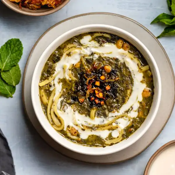 تعبیر خواب آش رشته + از دید امام صادق و ابن سیرین و حضرت یوسف