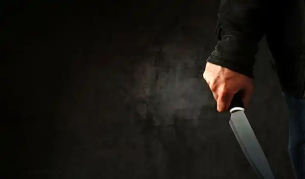 تعبیر خواب چاقو خوردن + از دید امام صادق و ابن سیرین و حضرت یوسف